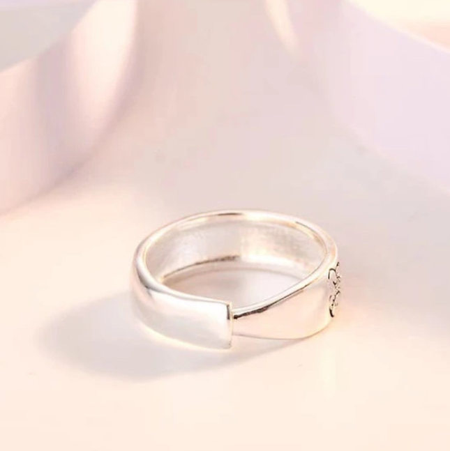Hello Kitty Character Silver Plated Ring 7 mm
