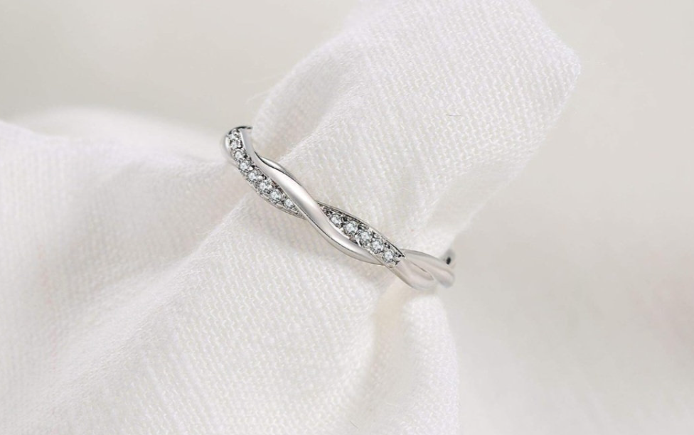 Cross-Wound Zirconia Ring