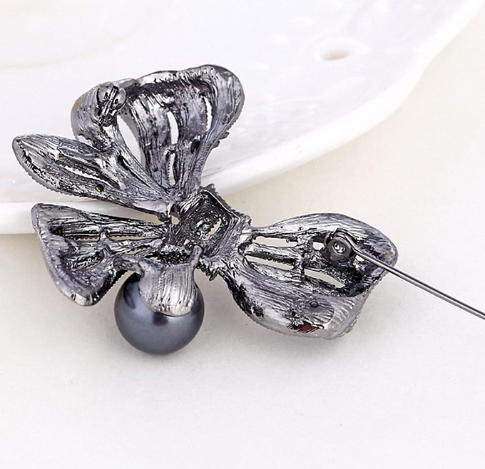 Elegant Black Flower Brooch with Rhinestone & Pearl Accents