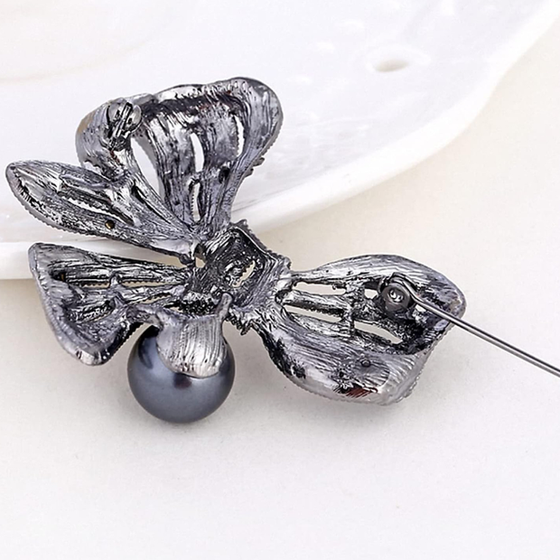 Elegant Black Flower Brooch with Rhinestone & Pearl Accents