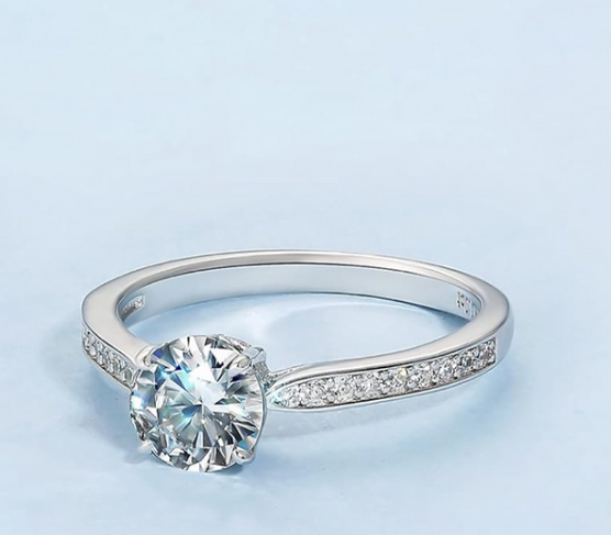 Round Cut 1.5ct Moissanite Promise Ring – Premium White Gold Plated