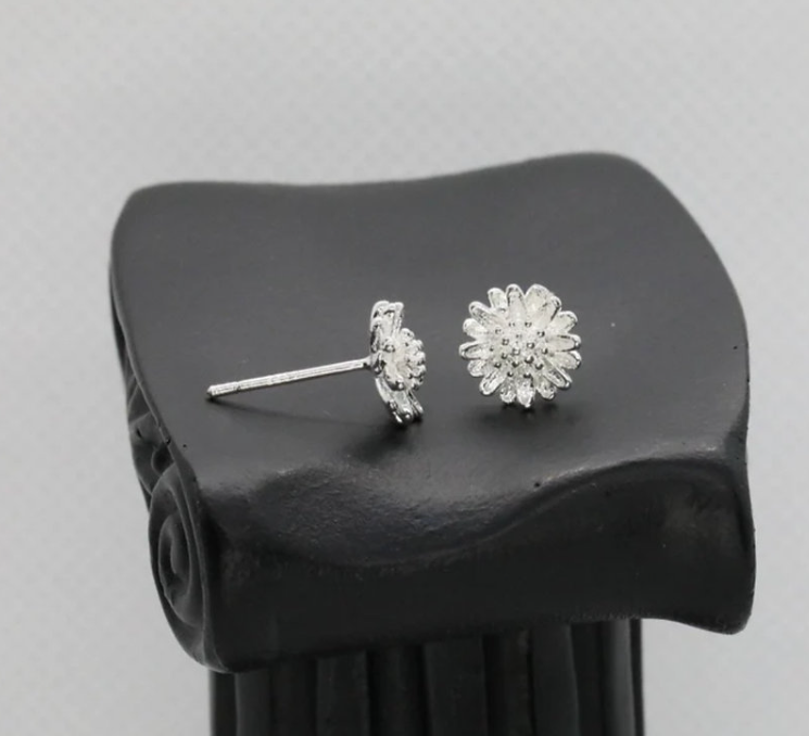 Delicate Silver Flower Studs – Elegant 4mm Everyday Earrings