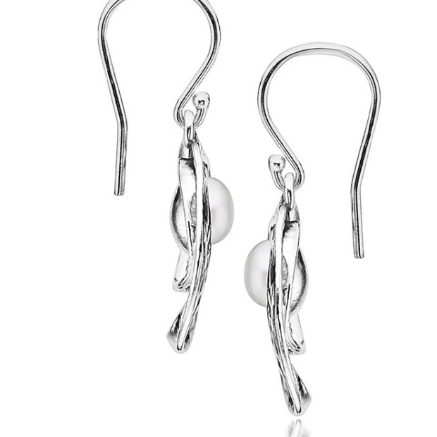 Modern Silver Pearl Circle Earrings – Elegant 20mm Everyday Luxury