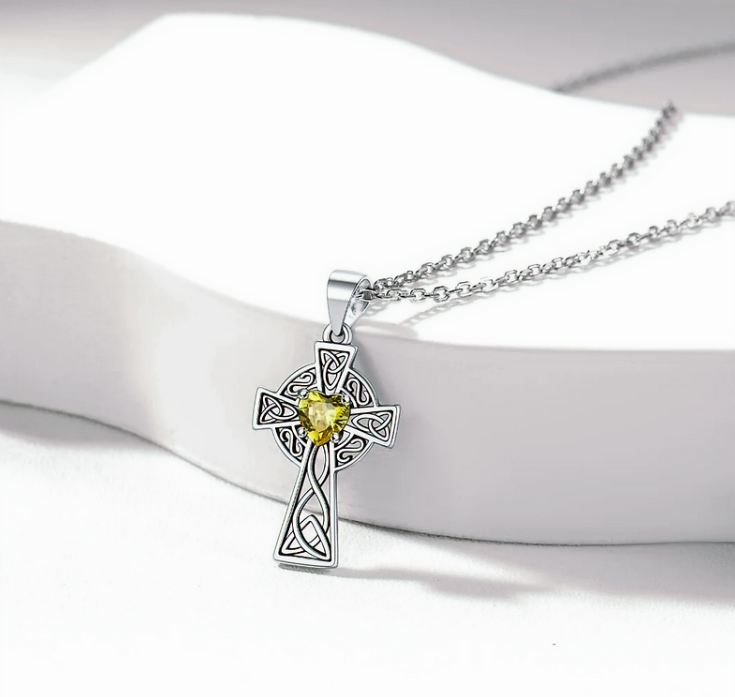Sterling Silver Vintage Ceiltic Cross Pendant Necklce