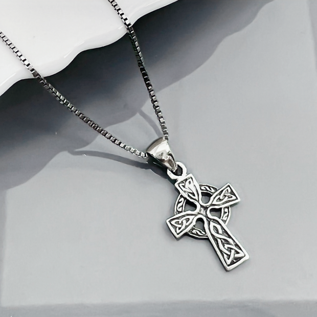 Traditional Celtic Knot Cross Necklace – Elegant 21" Silver Jewelry