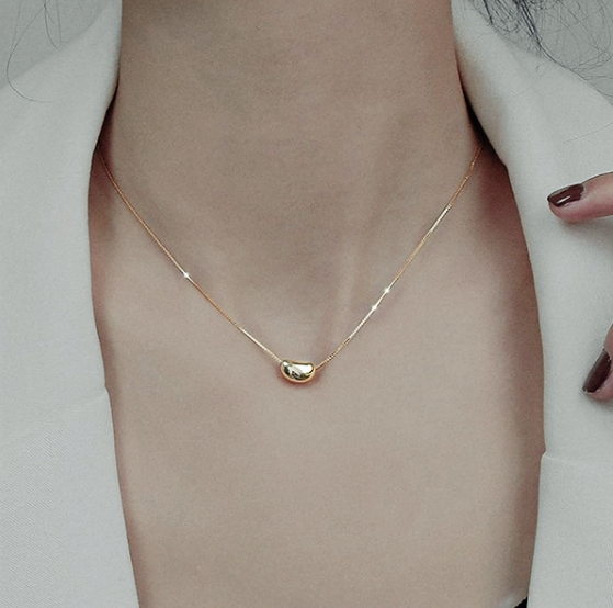Pea Pendant Necklace