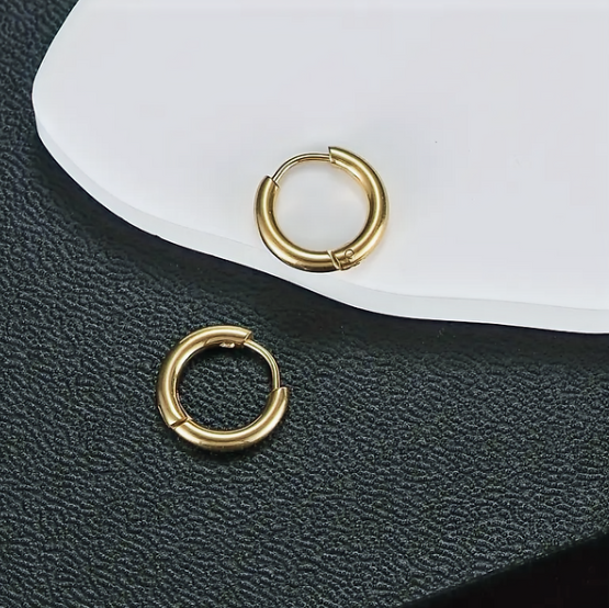 Minimalist Small Hoop Earrings 2 mm – Everyday Stainless Steel Huggies