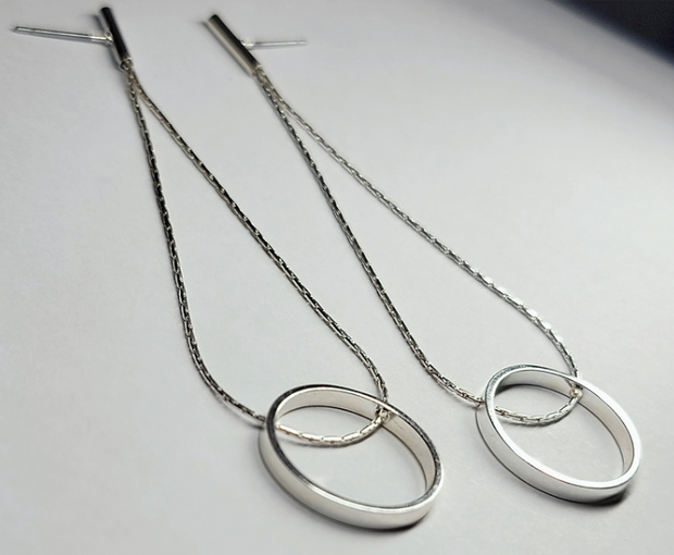 Minimalist Interlocking Ring Dangle Earrings – Modern Stainless Steel