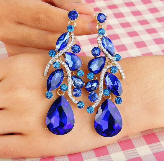 Elegant Multiple Teardrop Crystal Dangle Earrings – Wedding Accessory