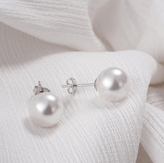 Small Pearl Stud Earrings