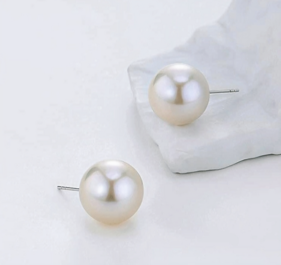 Small Pearl Stud Earrings