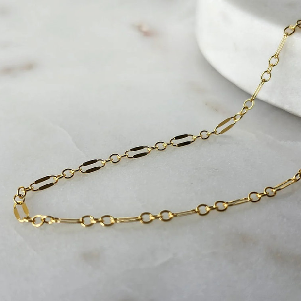 Modern Paperclip Link Necklace – 14K Gold-Plated Layering Chain
