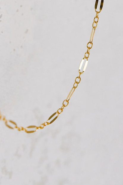 Modern Paperclip Link Necklace – 14K Gold-Plated Layering Chain