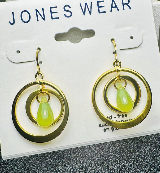 1.2" Gold Swirl Drop Earrings with Green Bead – Boho Chic Dangle