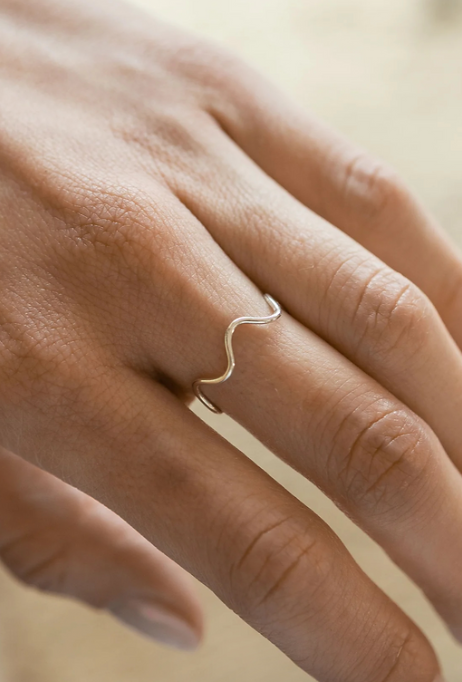 Minimalist Wave Ring