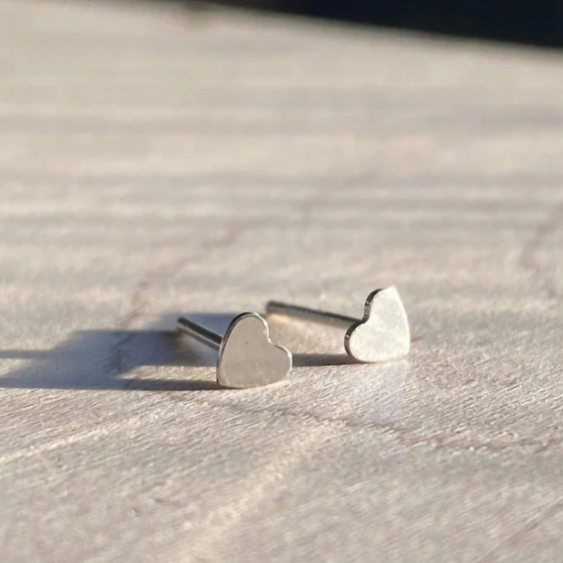 Dainty Heart Stud Earrings – 925 Sterling Silver Minimalist Jewelry