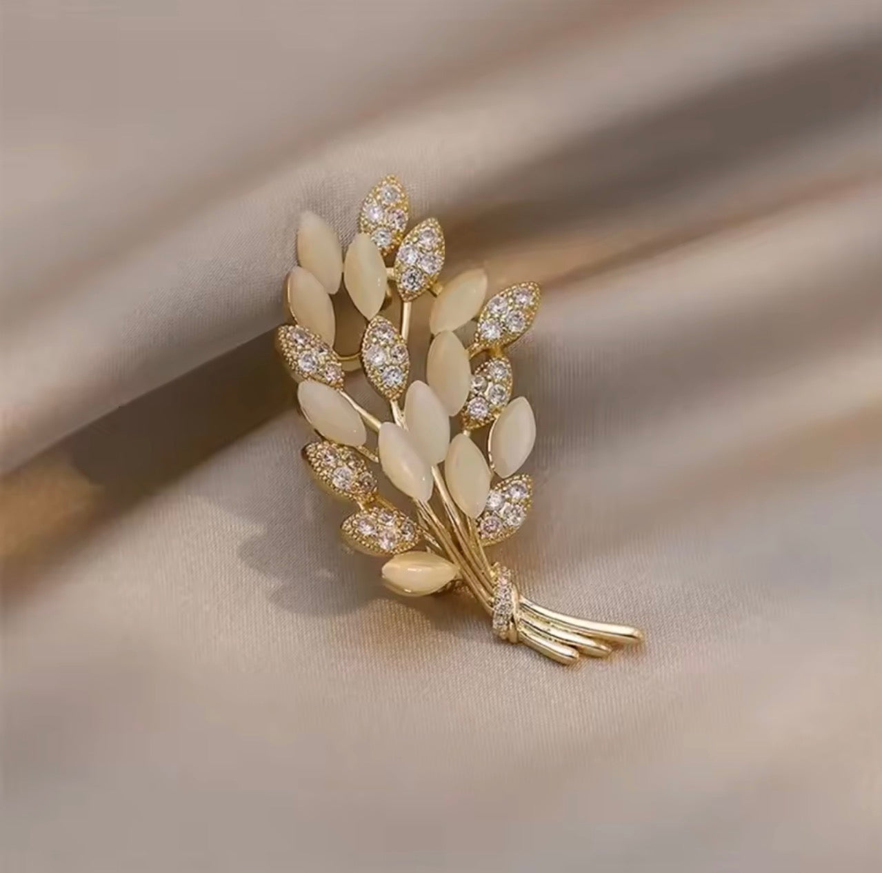 Vintage Style Wheat Brooch