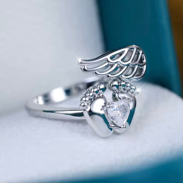 Angel Wings Heart Ring – Perfect 14K White Gold Plated Newborn Gift for Mom