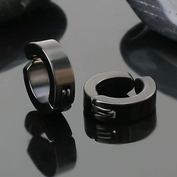 Minimalist Black Stainless Steel 4mm Clip-On Huggie Hoop Earrings (Non-Piercing)