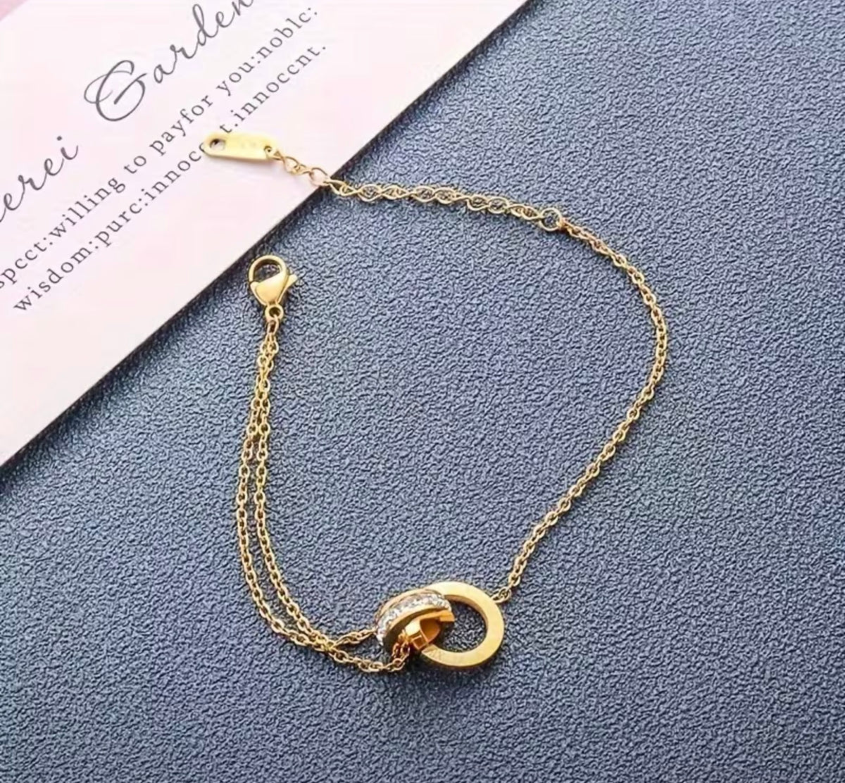 18K Gold Plated Roman Numeral Jewelry Set – Interlocking Ring Necklace, Bracelet & Earrings