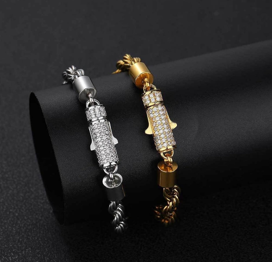 Elegant 16cm Silver-Tone Stainless Steel Rope Bracelet with Crystal Clasp