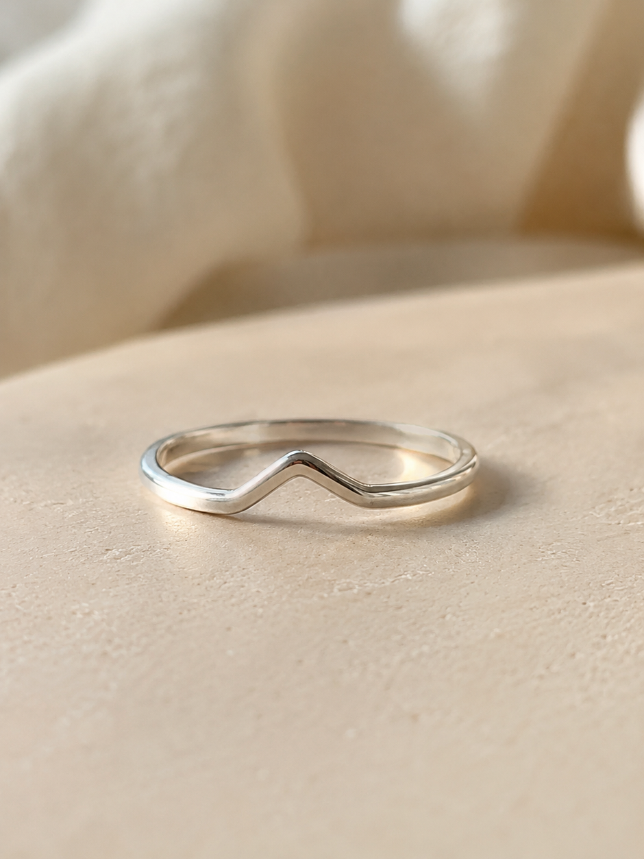 Minimalist Silver-Tone Stainless Steel Chevron Ring