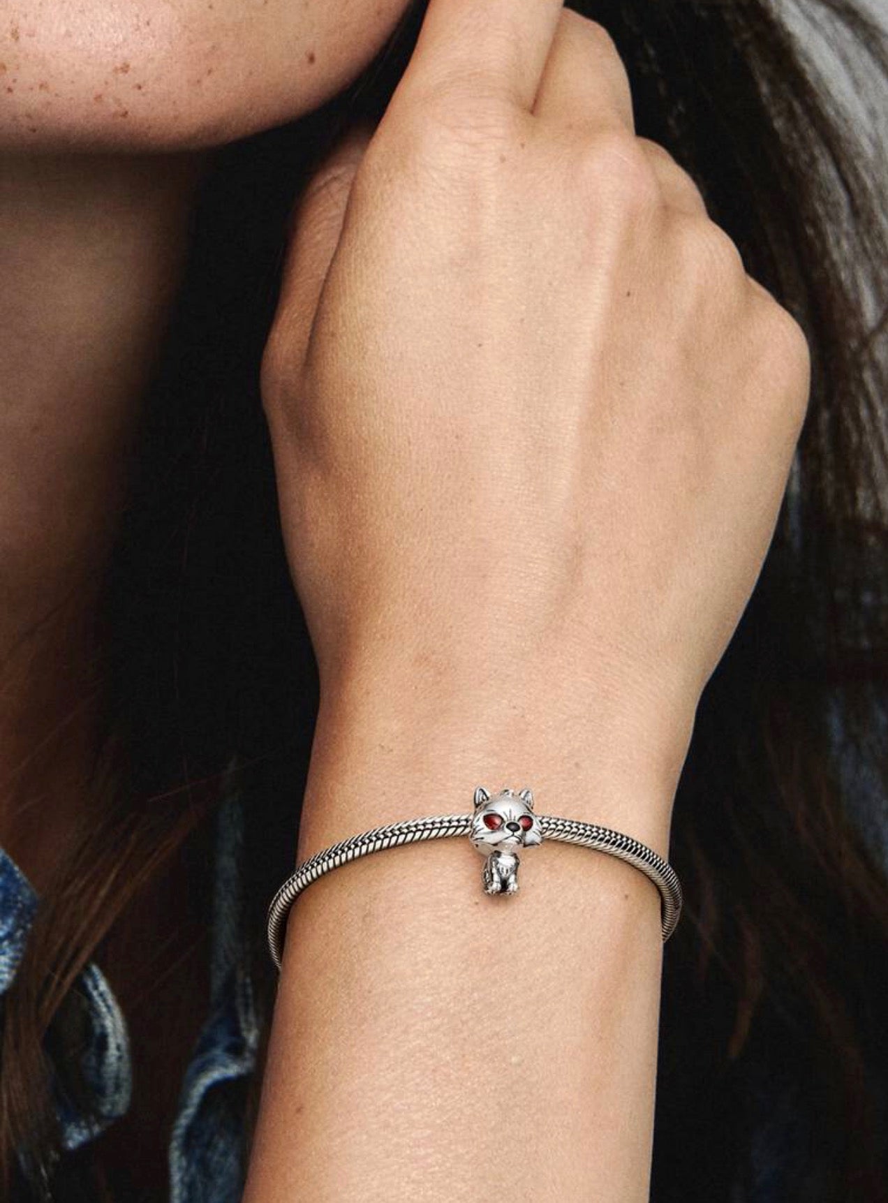 Game Of Thrones Ghost Direwolf Charm