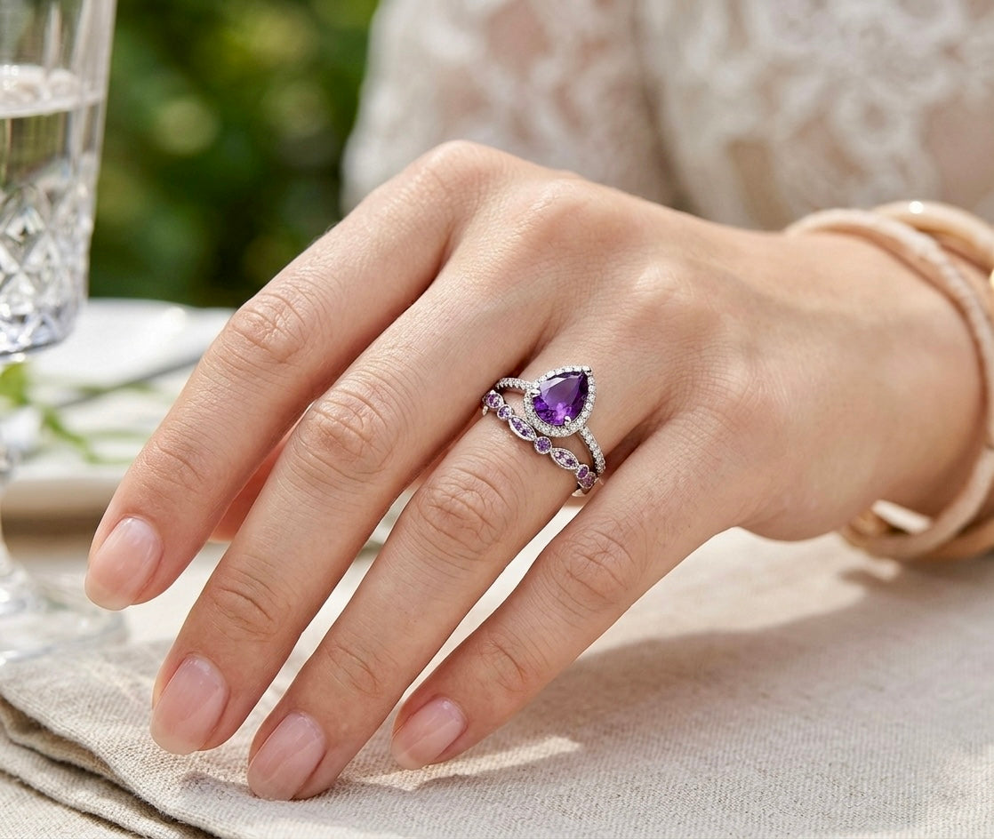 Engagememnt Rings Set Of 2.