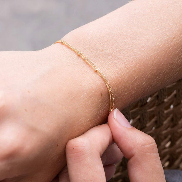 Minimalist Gold Double Chain Bracelet – Adjustable Everyday Wrist Accessory