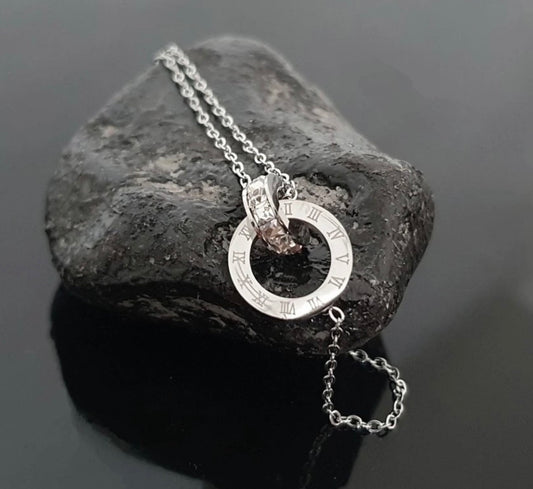Interlocking Harmony Pendant Bracelet