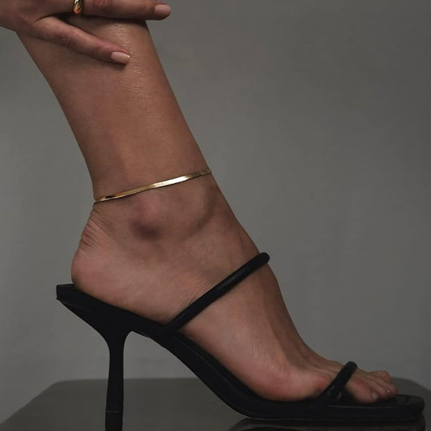 Sleek Snake Chain Bracelet – Minimalist Adjustable Gold Jewelry for Her