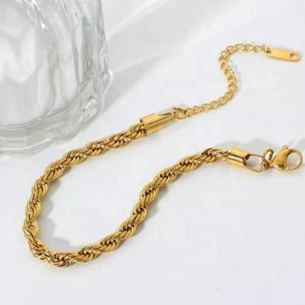 Minimalist Rope Chain Bracelet – Everyday Gold-Tone Stainless Steel Jewelry