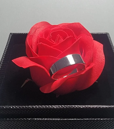 14K White Gold Ring