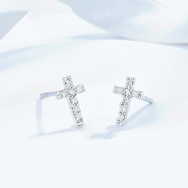 Sparkling Silver Cross Stud Earrings – Elegant Everyday Faith Jewelry