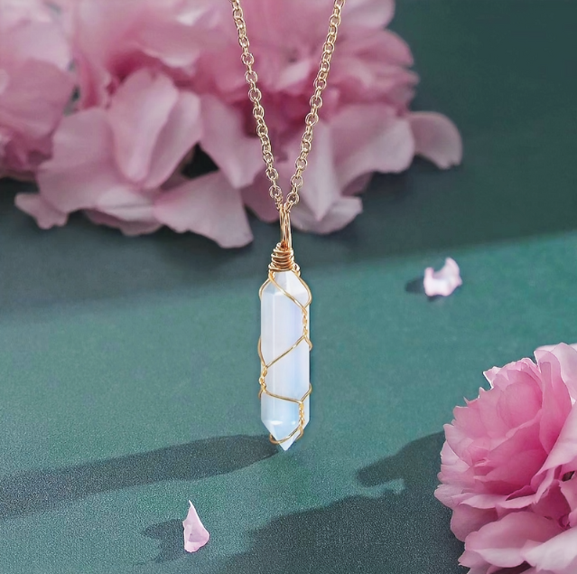 Quarts Crystal Stailnless Steel Necklace