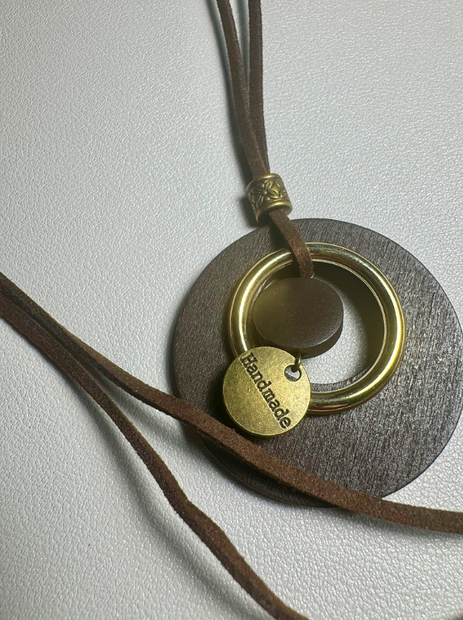 Handcrafted Wood & Leather Pendant Necklace – Adjustable Boho Style