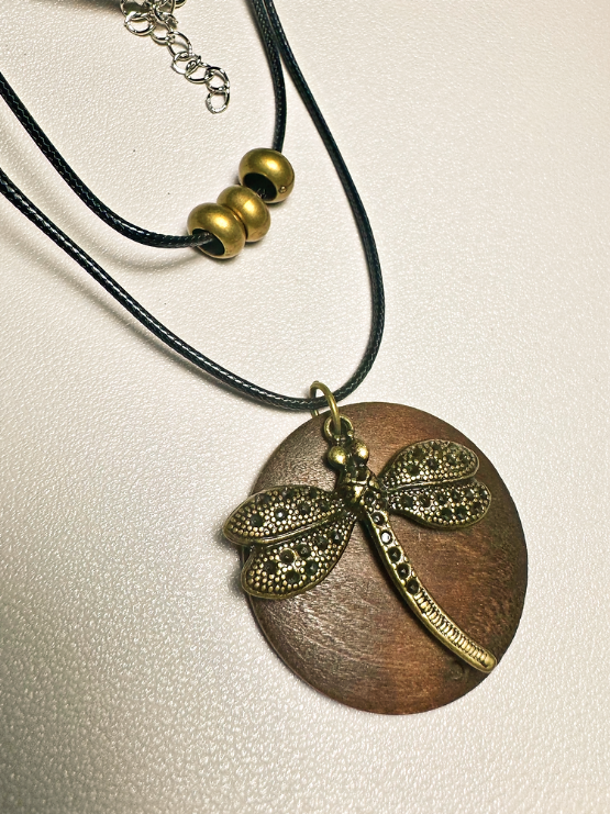 Artisanal Vintage-Style Dragonfly & Natural Wood Pendant Necklace
