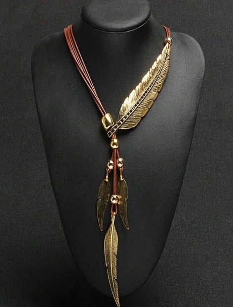 Bohemian Feather & Leaf Pendant Necklace – Handcrafted Boho Style