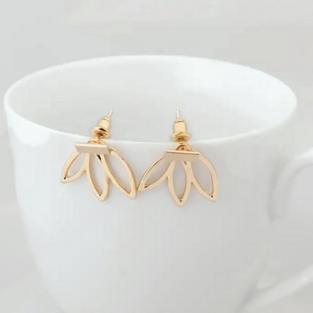 Elegant Lotus Bar Stud Earrings – Minimalist Gold-Tone Jewelry