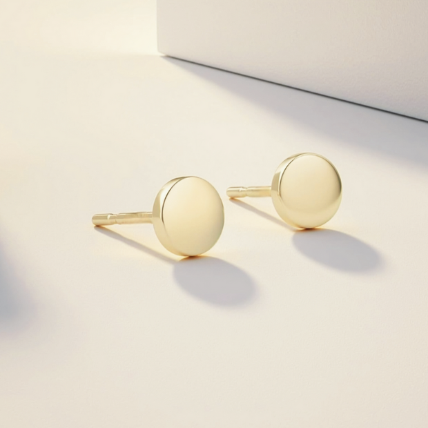 Elegant Gold Stud Earrings – Durable Stainless Steel Minimalist Accessory