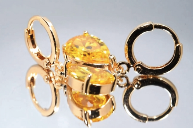 18K Gold Plated Zirconia Crystals Teardrops Earrings