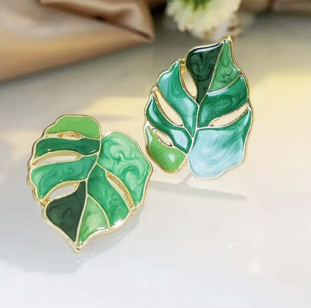 Retro Bohemian Green Leaf Enamel Stud Earrings