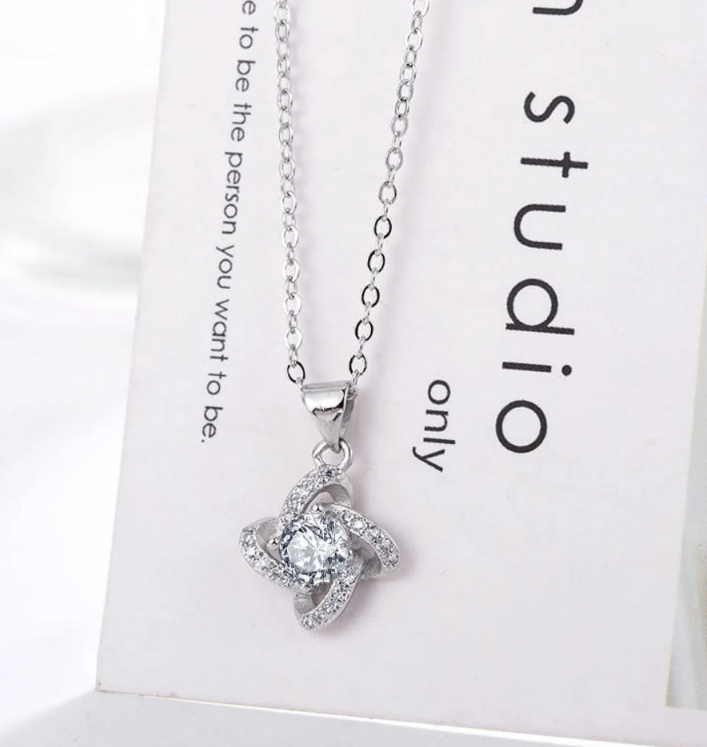 "To My Best Mom' Pendant Necklace