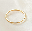 Classic Gold-Tone Band – Premium Stainless Steel Everyday Wear