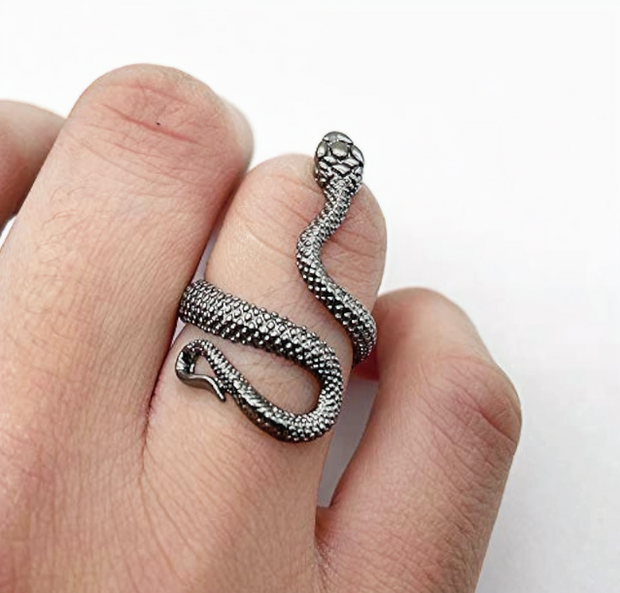 Edgy Snake Open Ring – Modern 10mm Stainless Steel Band